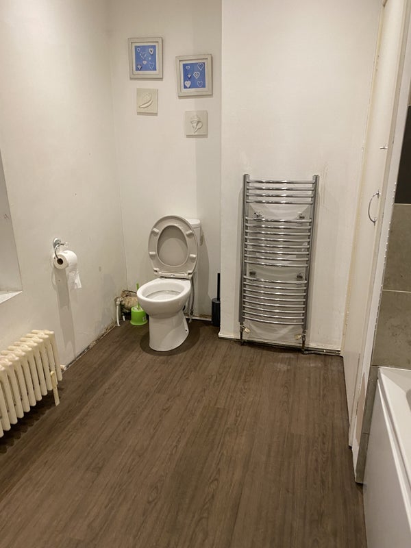 Room Coach Lane in North Tyneside