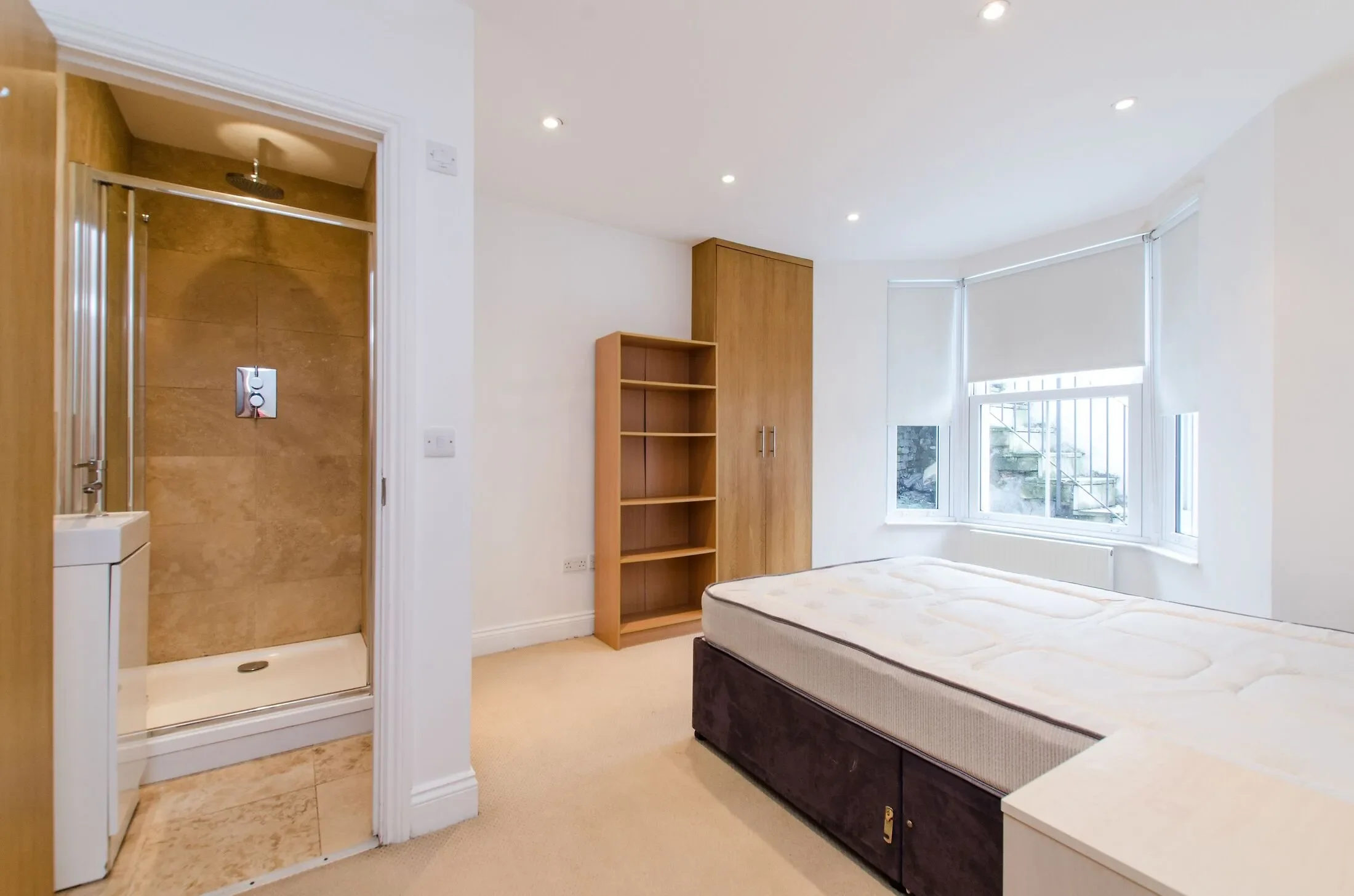 Flat Abercrombie Street in Greater London
