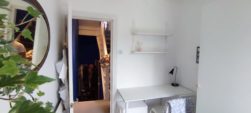 Room Uxbridge Road in Greater London