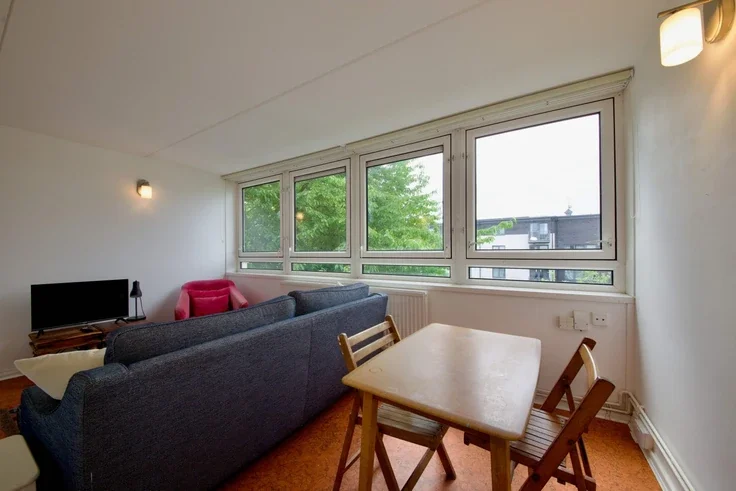 Flat Cornwallis Square in Greater London