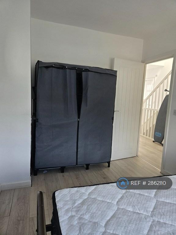 Room Joslin Road in Purfleet-on-Thames