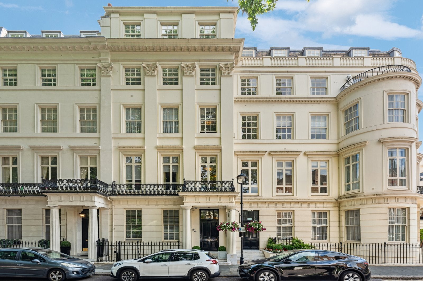 Flat Gloucester Square in City of Westminster