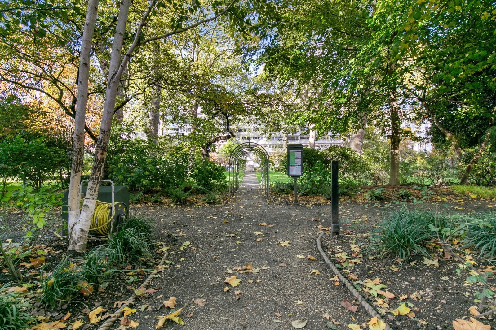 Flat Gloucester Square in City of Westminster