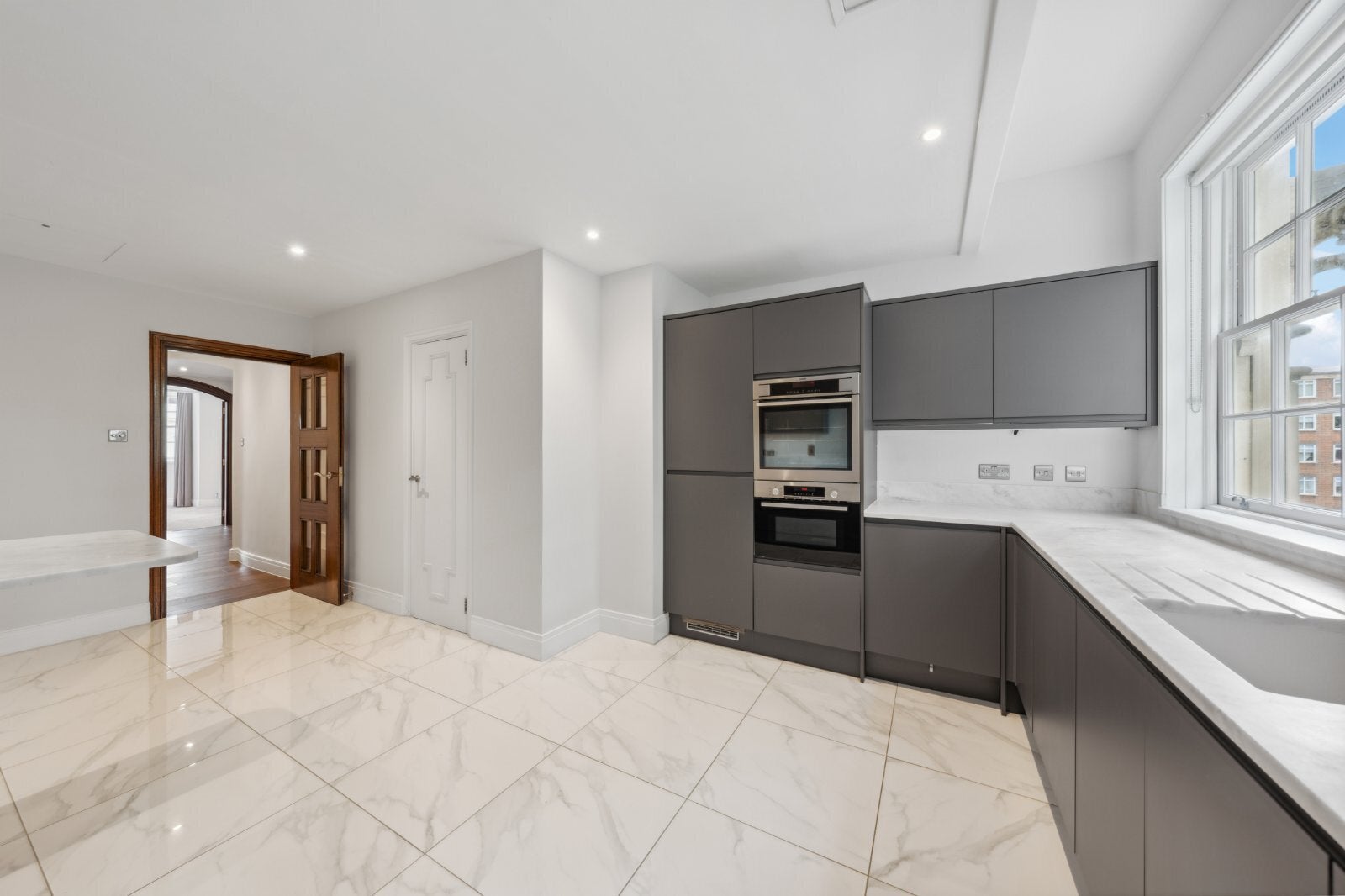 Flat Gloucester Square in City of Westminster