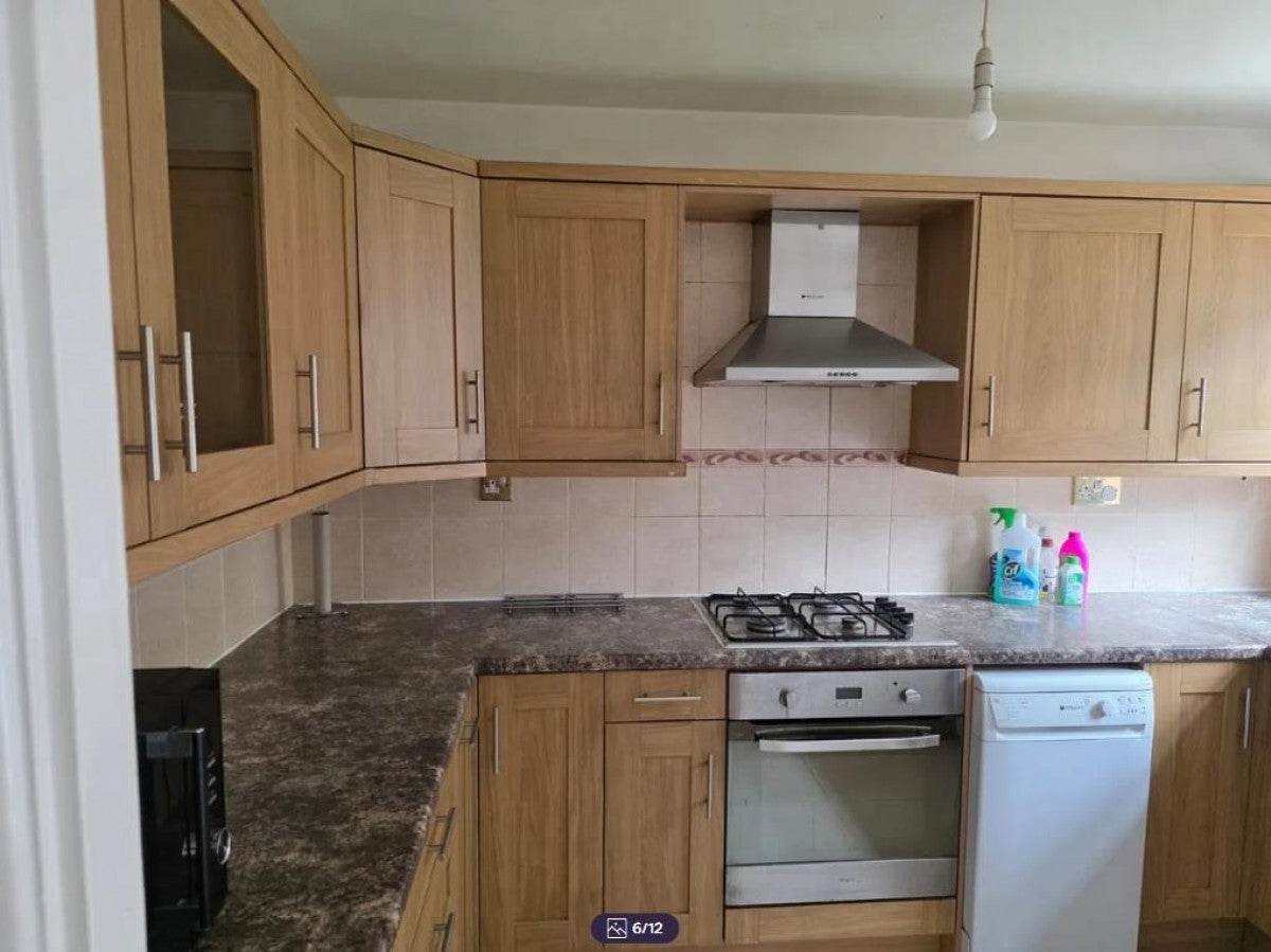 House Sheepcote Close in Greater London