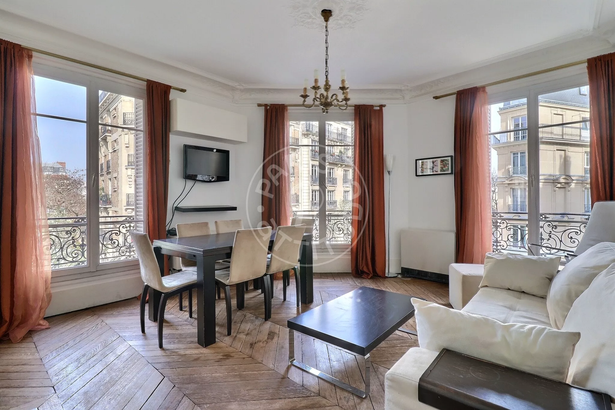 Flat Rue Ferdinand Flocon in Paris