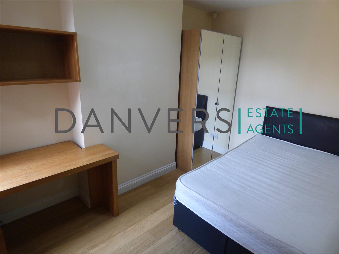 Flat Barclay Street in Leicester