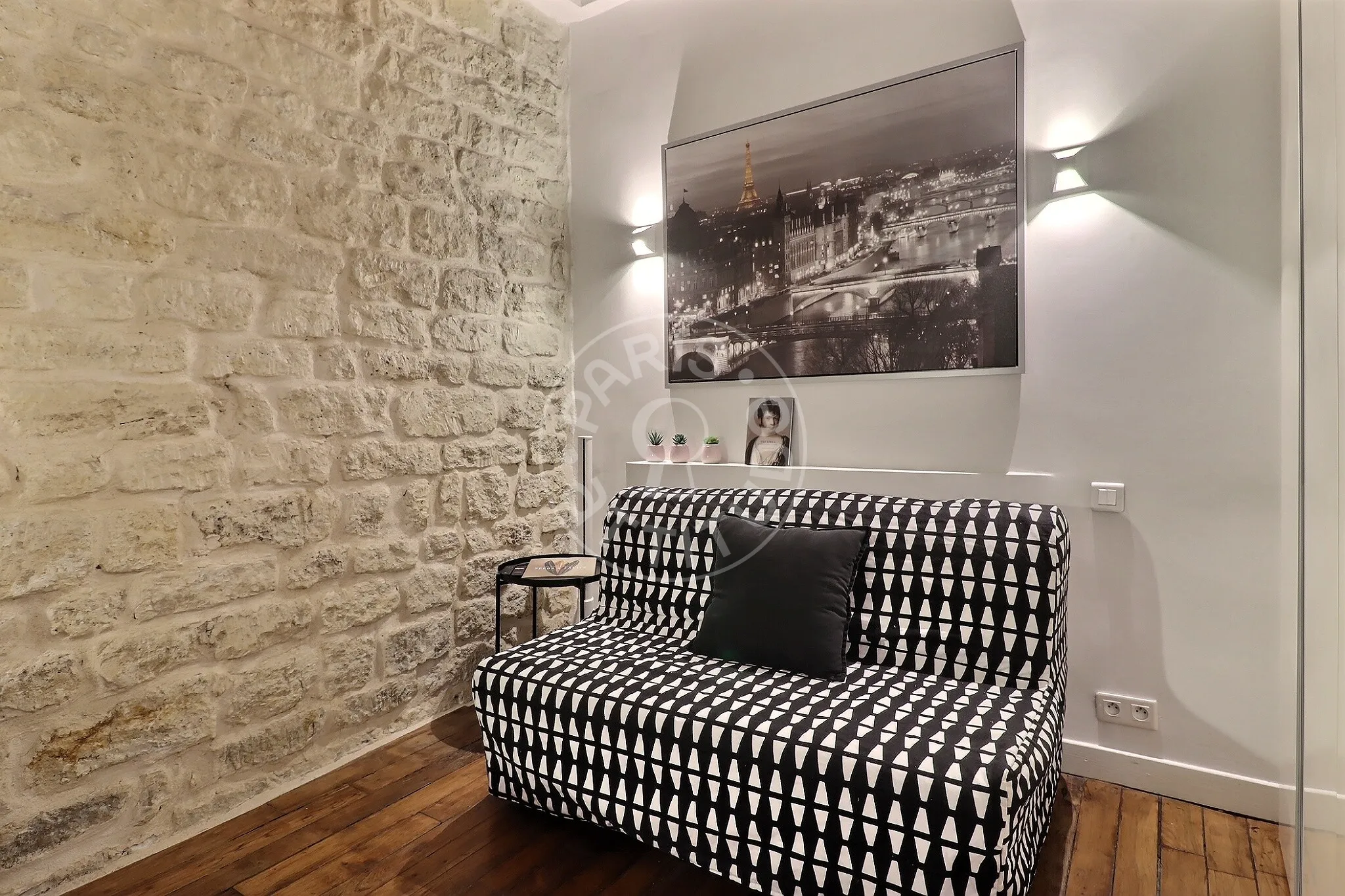 Flat Rue de Grenelle in Paris