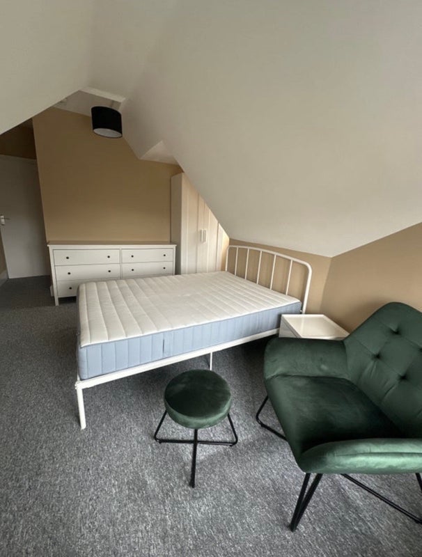 Room Randolph Road in Bournemouth