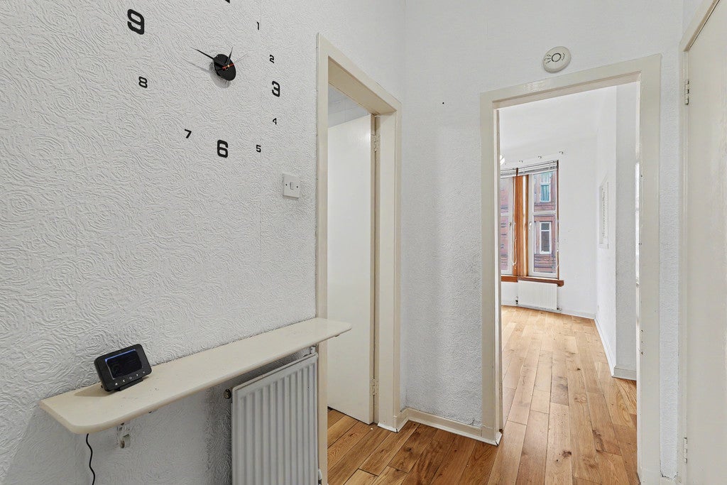 Flat Budhill Avenue in Glasgow