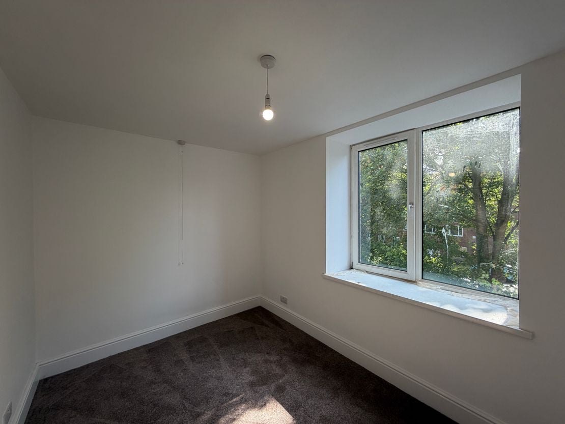Flat Wakefield Road in Kirklees