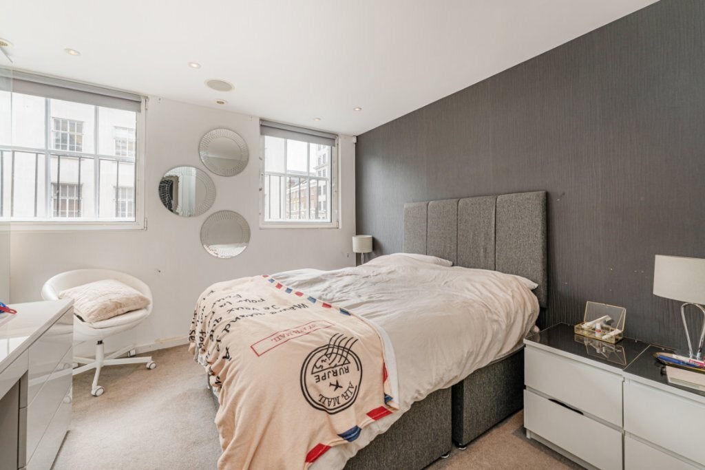 Flat Baker Street in City of Westminster