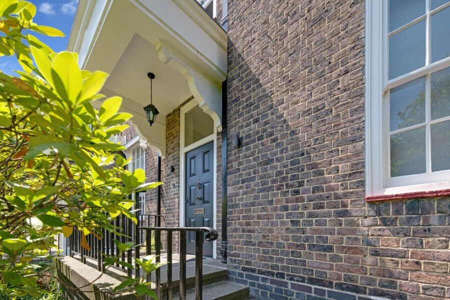 House Redington Road in Greater London