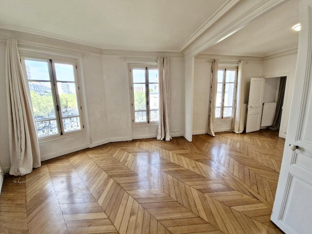 Flat Avenue du Général Leclerc in Paris