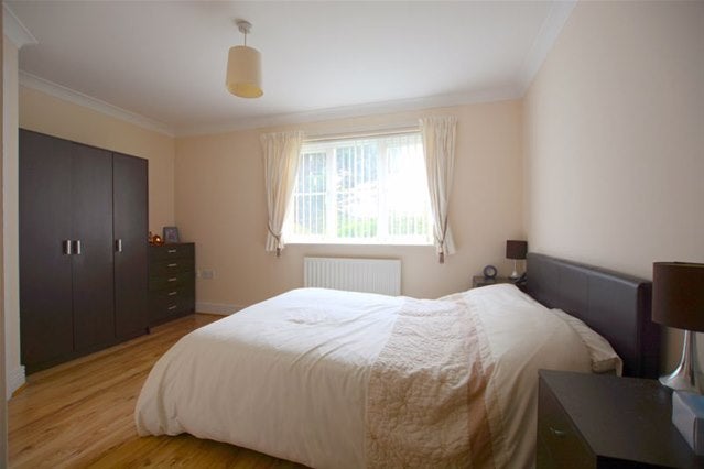 Flat Hartfield Close in Manchester