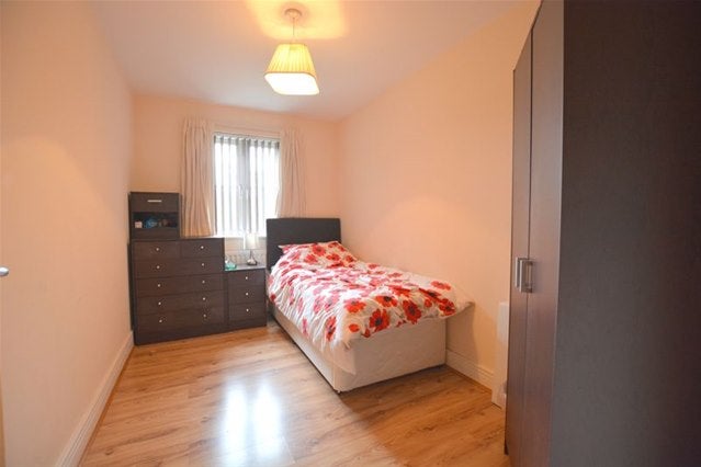 Flat Hartfield Close in Manchester