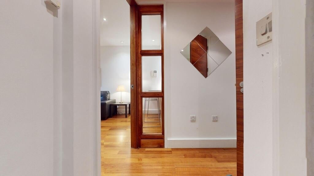 Flat Praed Street in City of Westminster