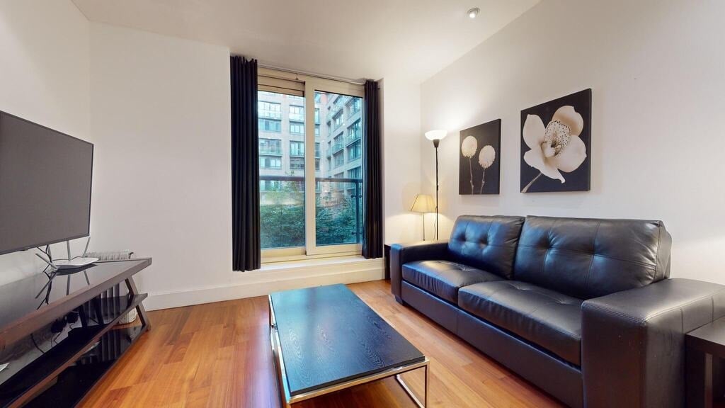 Flat Praed Street in City of Westminster