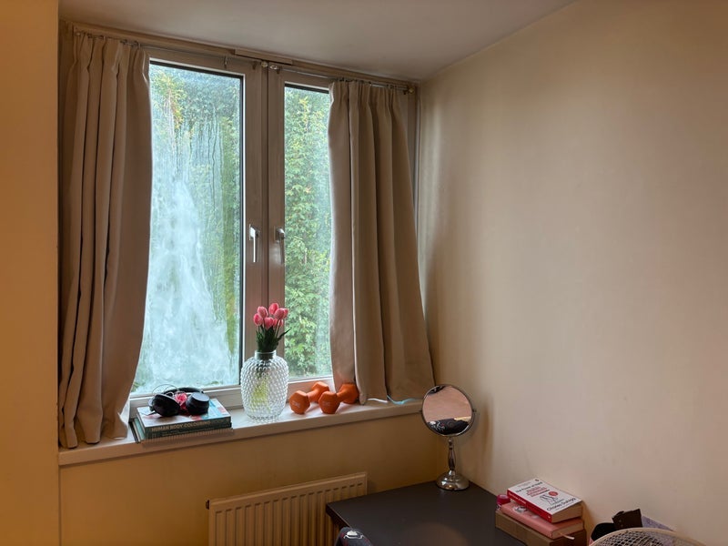 Room Winterfold Close in Greater London