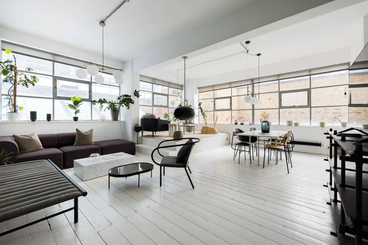 Flat New Inn Yard in Greater London