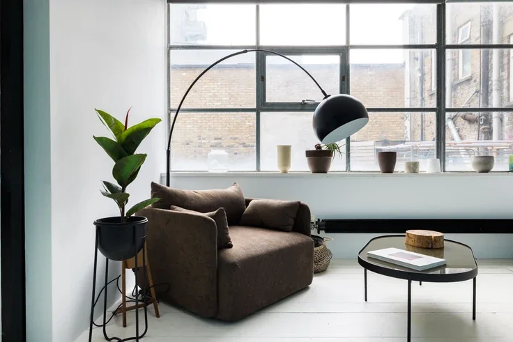 Flat New Inn Yard in Greater London