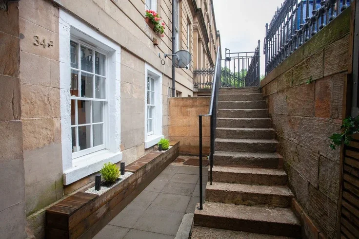 Flat West Princes Street in Glasgow