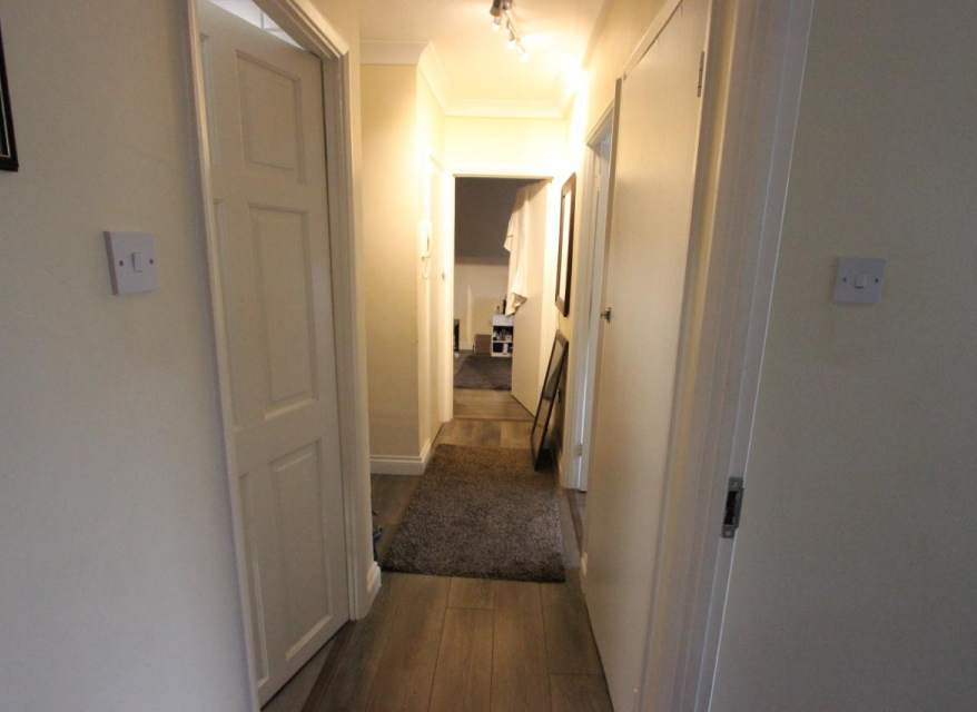 Flat Valley Avenue in Greater London