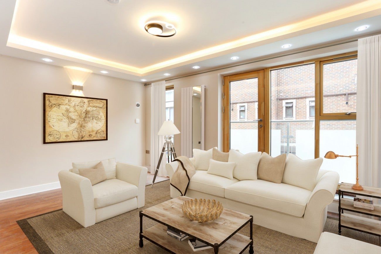 Flat Fairclough Street in Greater London
