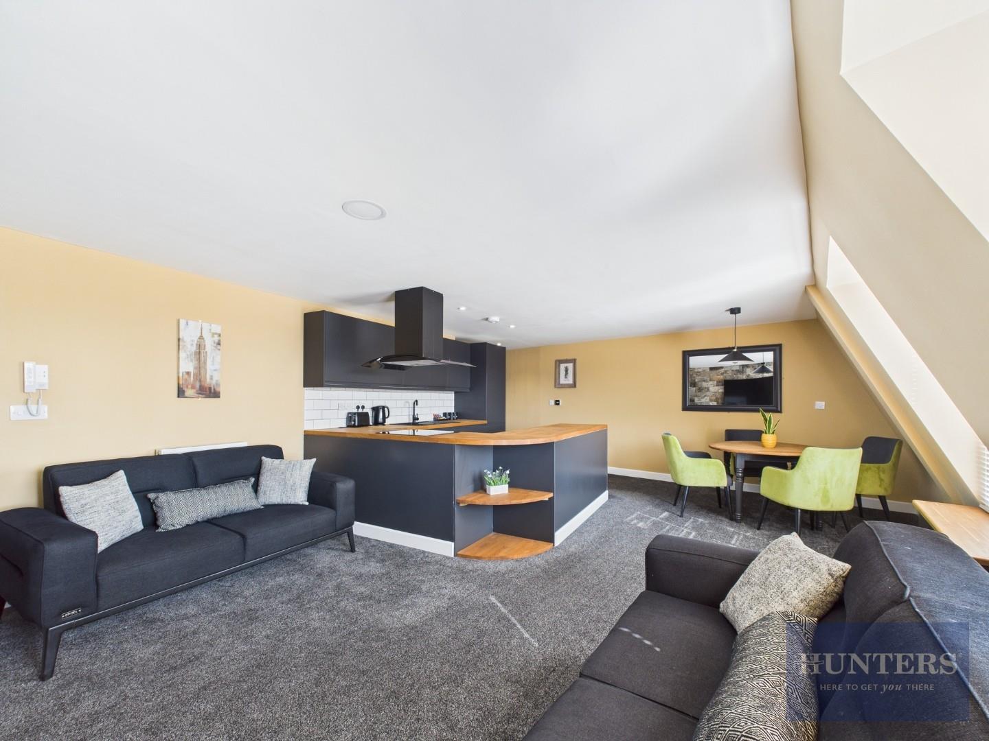 Flat Llanthony Road in Gloucester