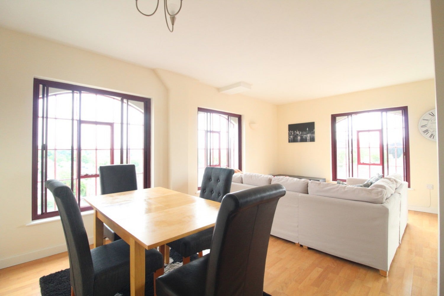 Flat Stoneleigh Street in Nottingham