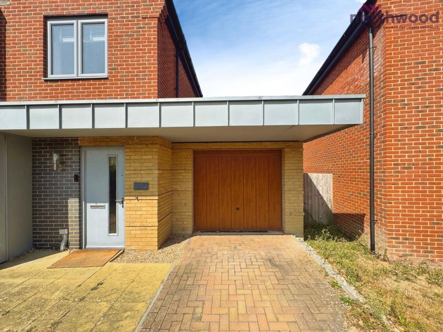House Maple Crescent in Eastleigh