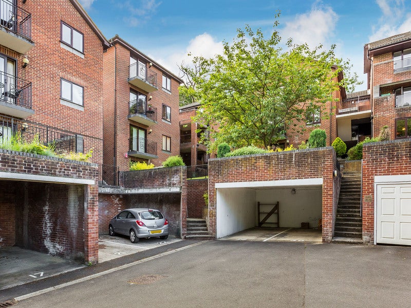 Flat Mill Street in Reigate and Banstead