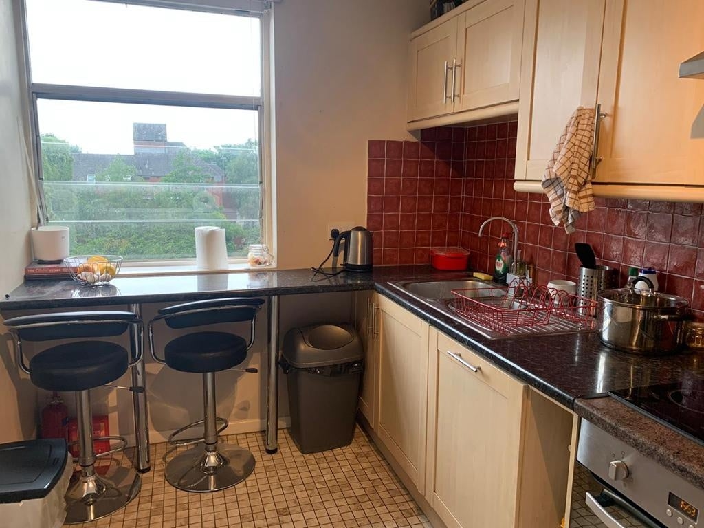 Flat Rosebank in Greater London