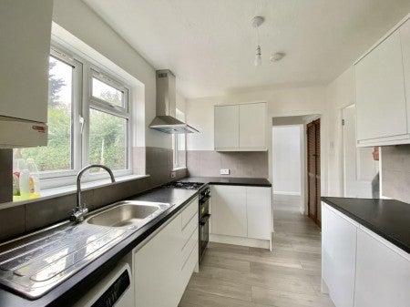 House Hunters Grove in Greater London
