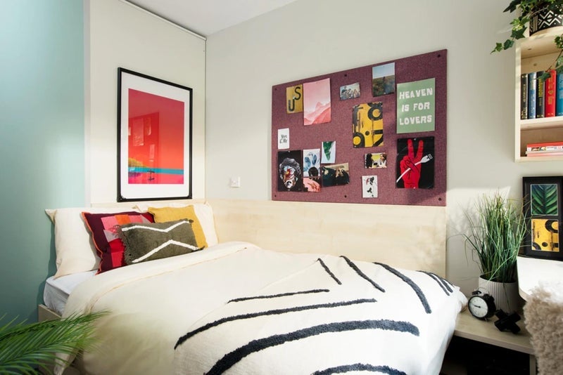Room Witan Street in Greater London