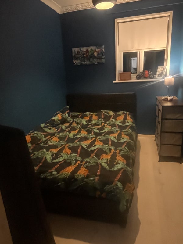 Room Wigston Road in Coventry