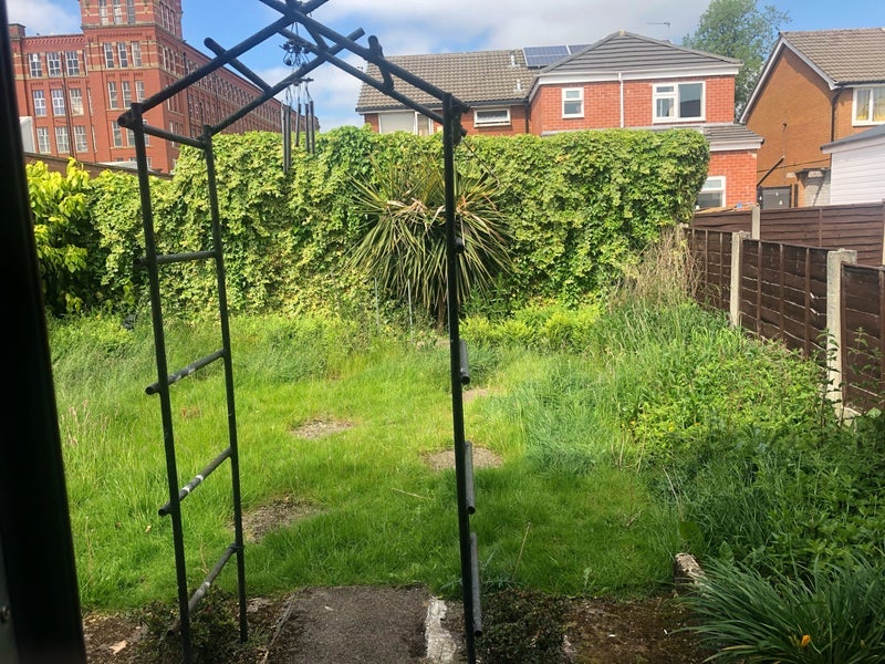 House Falcon Drive in Chadderton