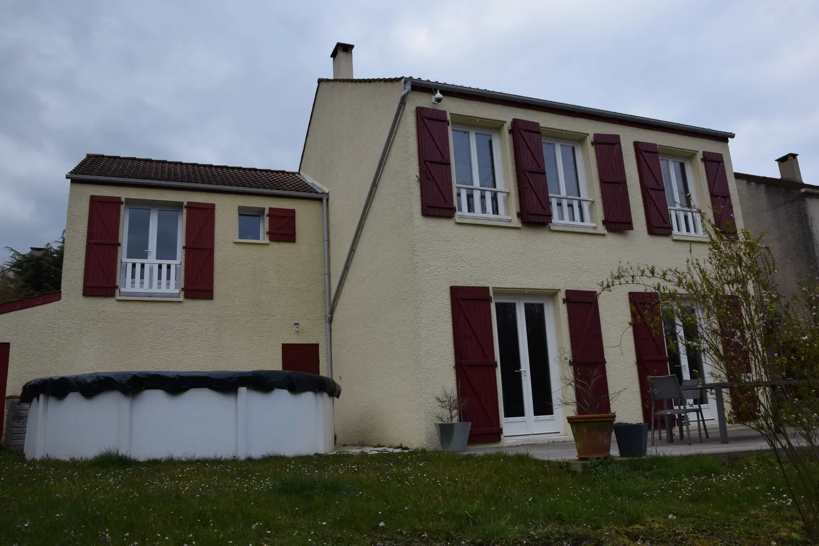 Chambre Rue des Lapereaux à Jouy-le-Moutier