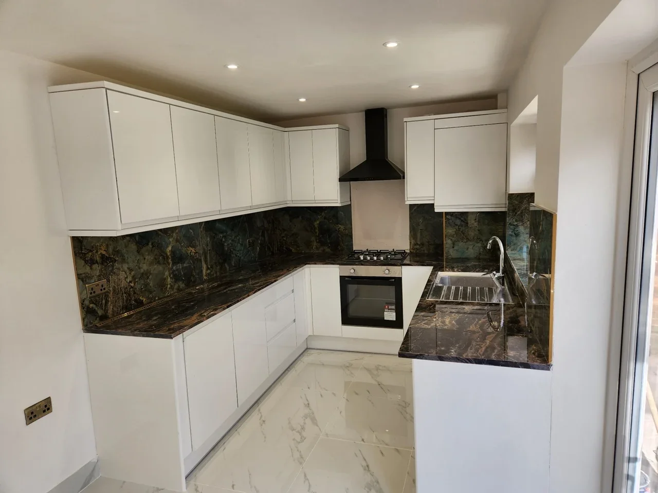 House Kingston Close in Greater London