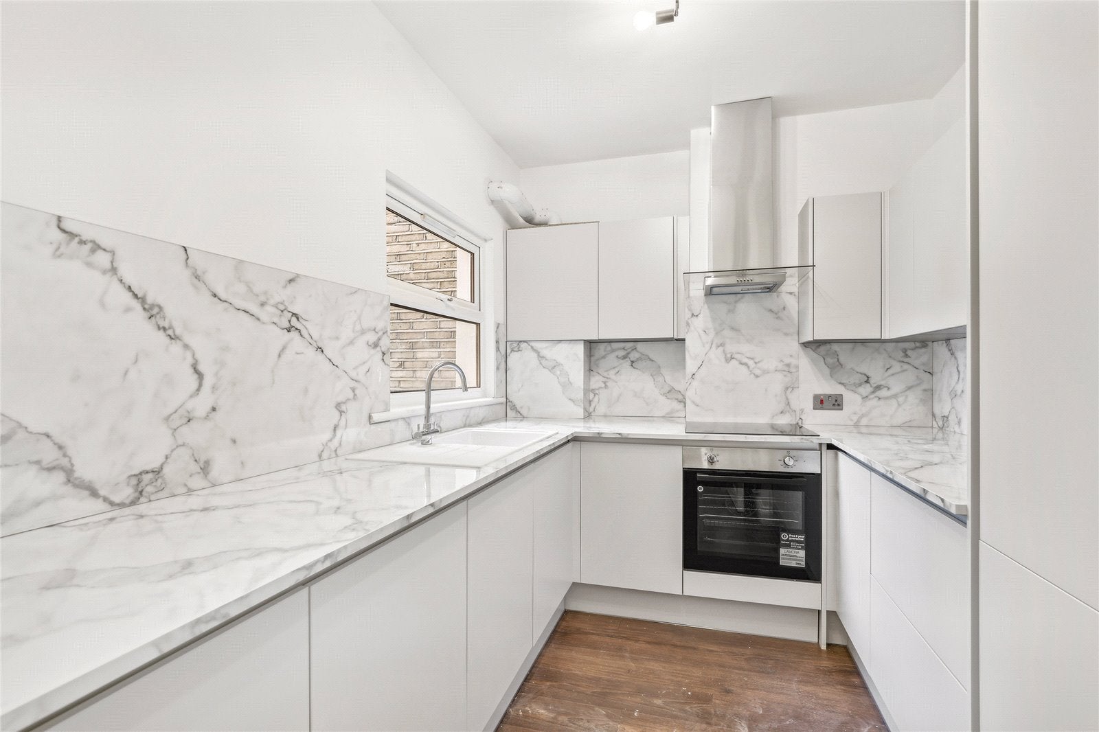 Flat Carminia Road in Greater London
