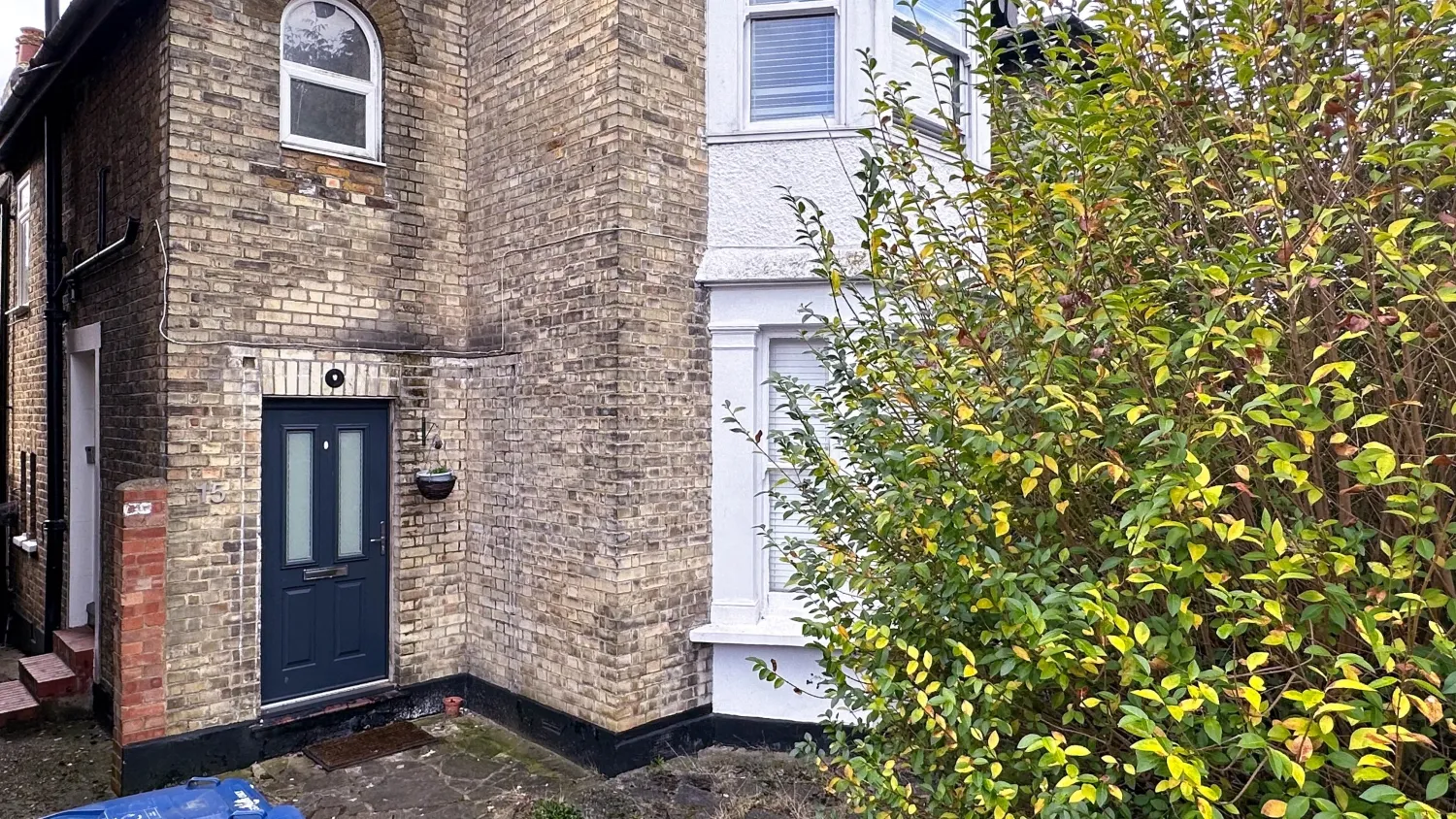 House Essex Park in Greater London