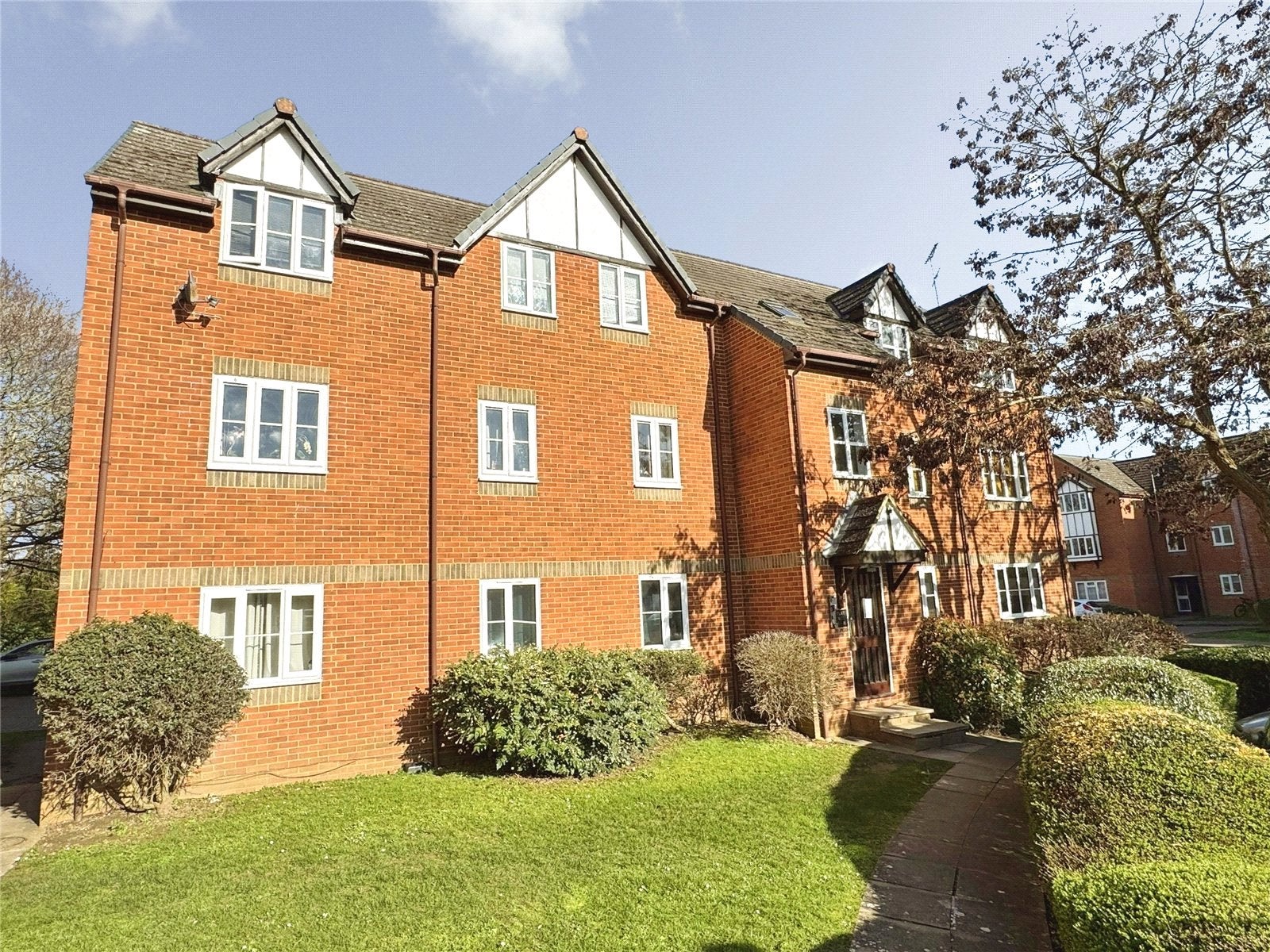 Flat Rembrandt Way in Reading