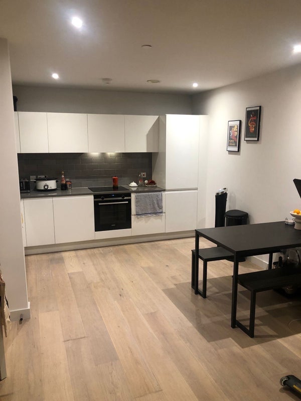 Room Shipwright Street in Greater London