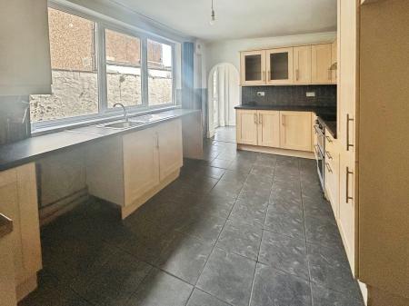 Flat Hainton Avenue in Grimsby