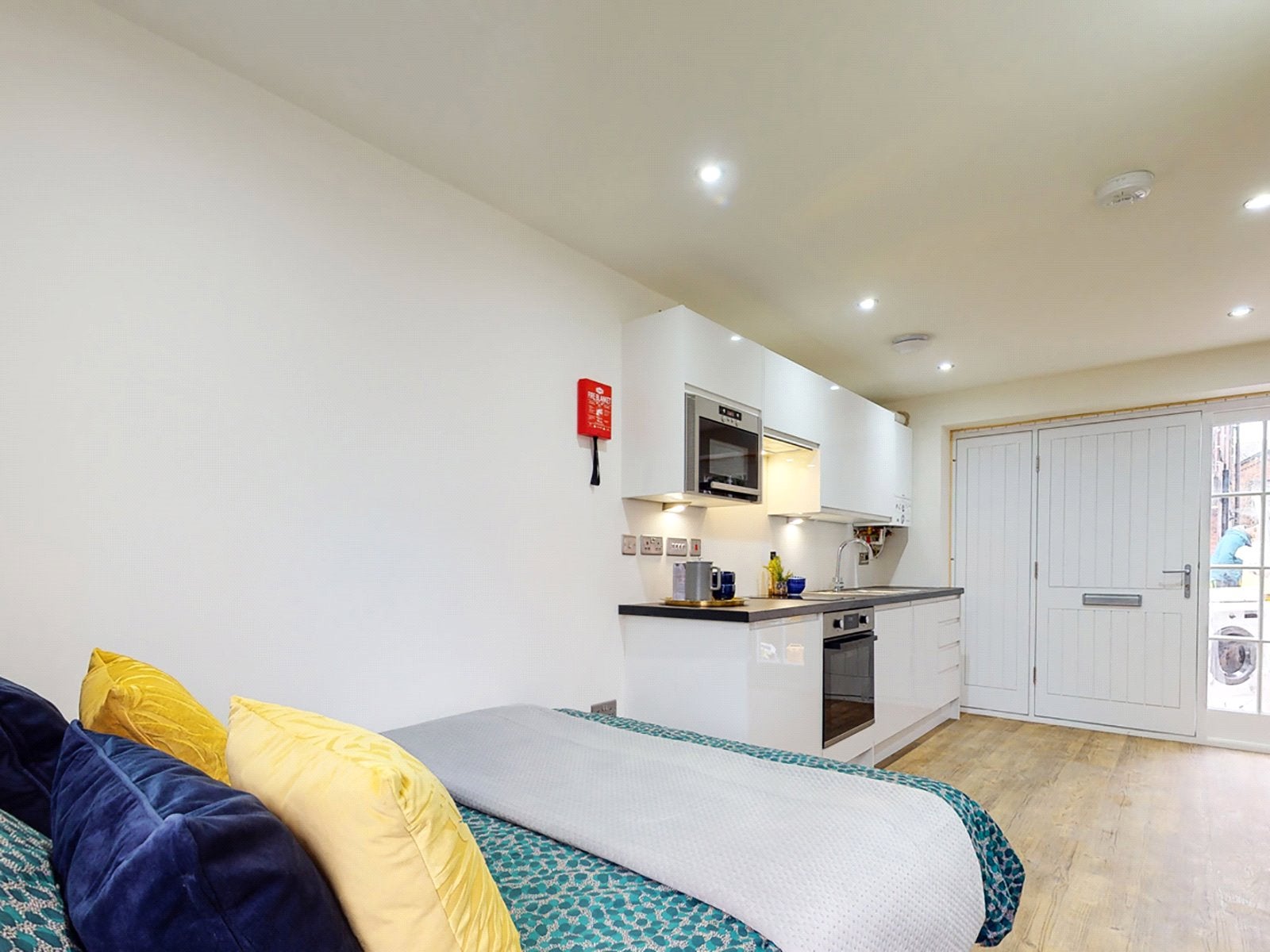 Flat Clarendon Road in Leeds