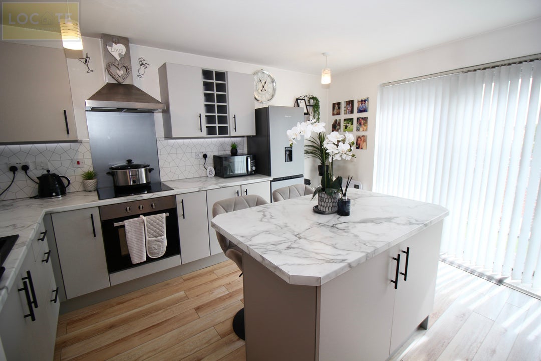 Flat Flixton Road in Trafford