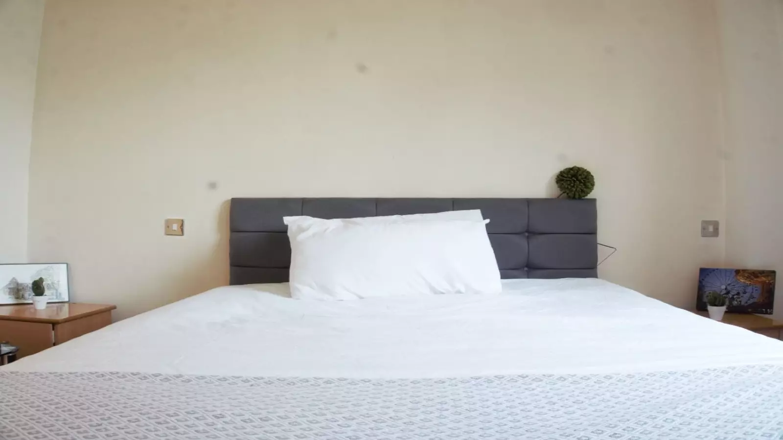Room Minshull Street in Greater London