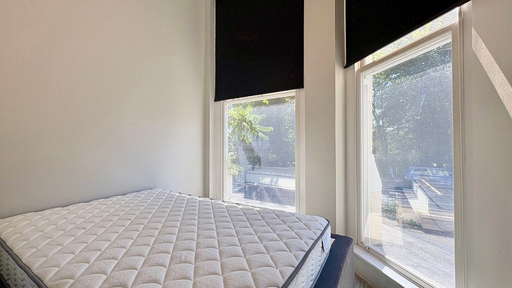 Room Camden Road in Greater London