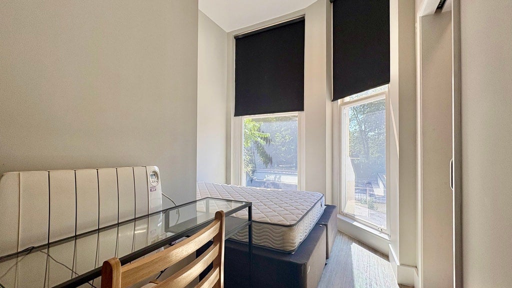 Room Camden Road in Greater London