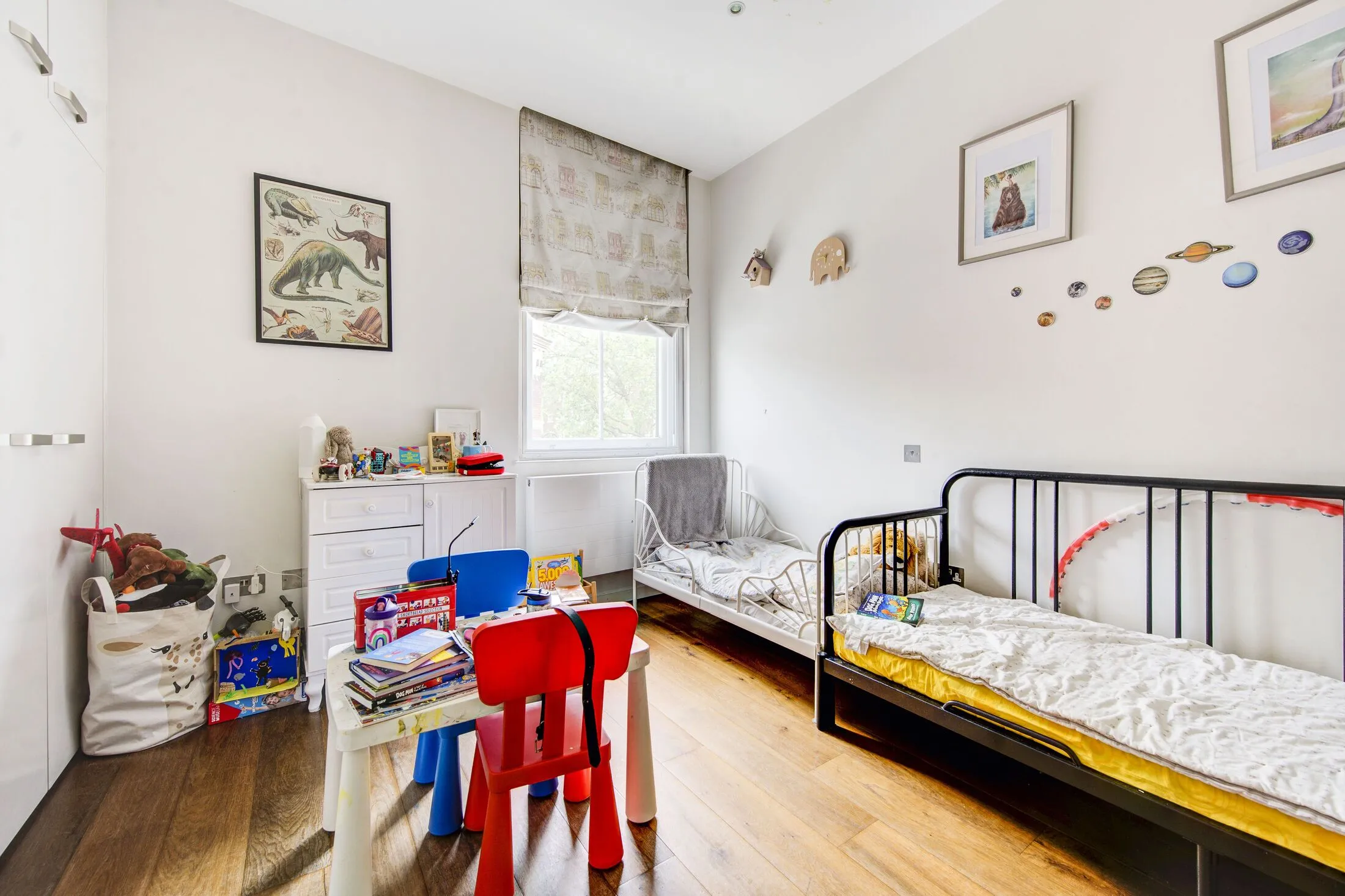 Flat Coleherne Road in Greater London